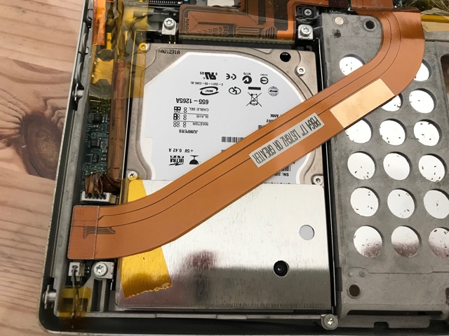 PowerBookG4のHDD交換