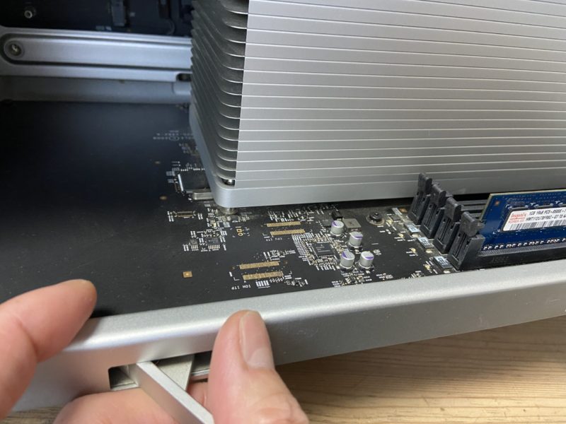 MacPro2009のCPUボード故障 | iMac MacPro G4 G5修理専門フレンズ